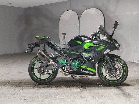 2018 Kawasaki Ninja 400, чёрный, 455000 рублей, вид 1
