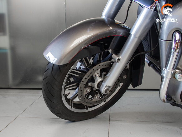2015 Harley-Davidson Road Glide, серебристый, 1367307 рублей - вид 13