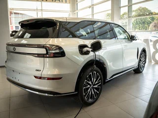 2026 Changan Qiyuan Q07 31.7 kWh, серебристый, 3550000 рублей, вид 3