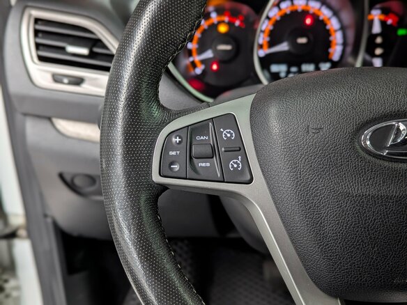 2020 Lada (ВАЗ) Vesta SW I, белый, 1125000 рублей - вид 25