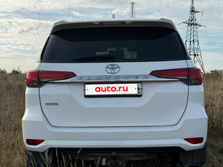 2017 Toyota Fortuner II, белый, 3250000 рублей, вид 5