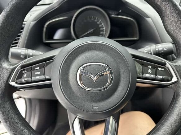 2022 Mazda CX-4 I Рестайлинг, белый, 2482000 рублей - вид 8
