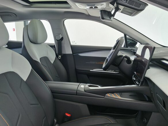 2026 Omoda C5 II, серый, 2779000 рублей - вид 4