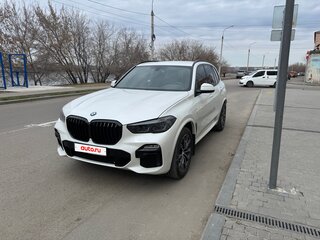 2021 BMW X5 40i IV (G05/G18), белый, 7950000 рублей, вид 2