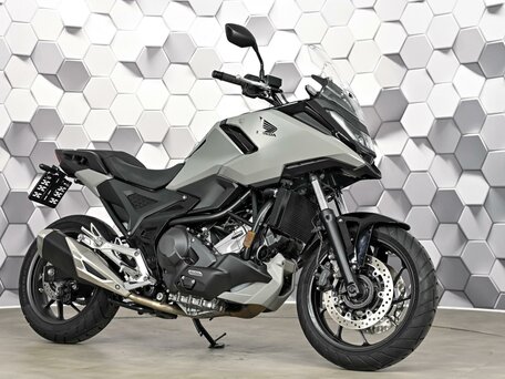 2025 Honda NC 750X, серый, 1299000 рублей, вид 1
