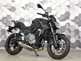 2018 Kawasaki Z 650, чёрный, 695000 рублей, вид 1