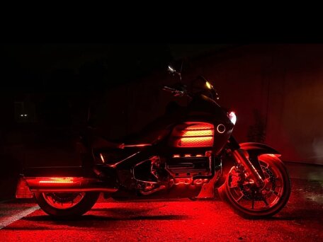 2016 Honda Valkyrie 1800, красный, 1750000 рублей, вид 1
