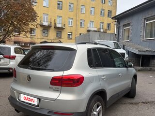 2013 Volkswagen Tiguan I Рестайлинг, серебристый, 1108000 рублей, вид 4