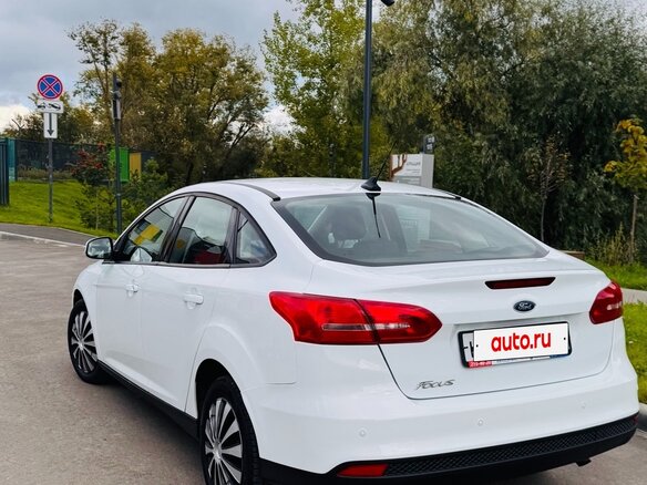 2018 Ford Focus III Рестайлинг, белый, 1000000 рублей - вид 6
