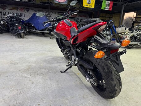 2017 Yamaha MT-07 (FZ-07), красный, 765000 рублей, вид 5