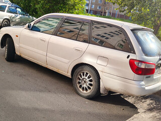 2001 Mazda Capella VI, белый, 400000 рублей, вид 3