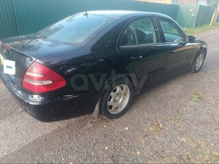 2003 Mercedes-Benz E-Класс 220 III (W211, S211), чёрный, 600000 рублей, вид 1