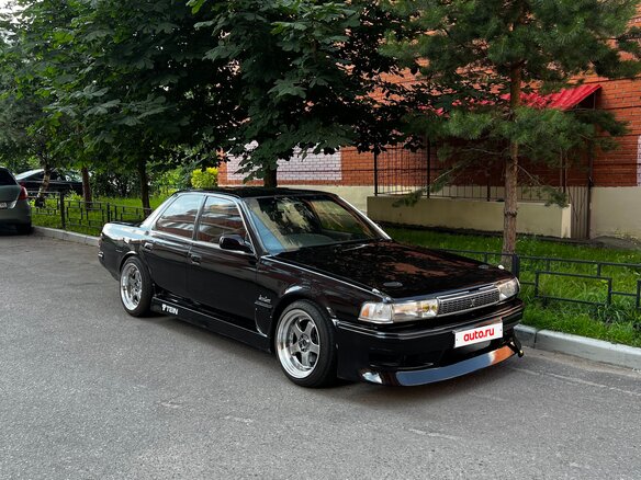 1989 Toyota Cresta III (X80), чёрный - вид 1