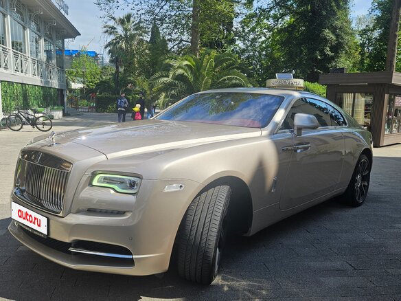 2021 Rolls-Royce Wraith, бежевый, 35000000 рублей - вид 1