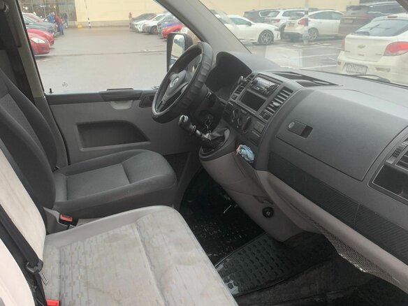2012 Volkswagen Transporter, белый, 750000 рублей - вид 8