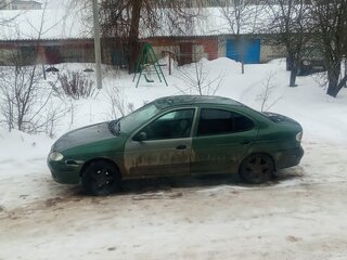 2003 Renault Megane I Рестайлинг, зелёный, 135000 рублей, вид 2