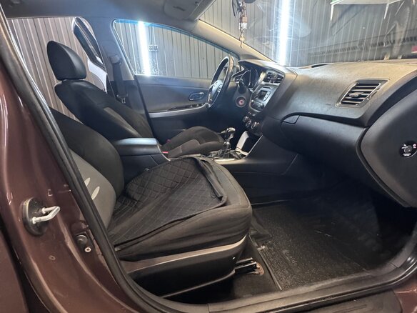 2012 Kia Ceed II, коричневый, 700000 рублей - вид 9