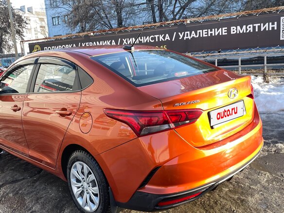 2022 Hyundai Solaris II Рестайлинг, оранжевый, 1699999 рублей - вид 7
