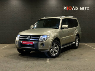 2010 Mitsubishi Pajero IV, бежевый, 1800000 рублей, вид 1