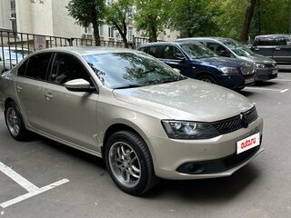 2012 Volkswagen Jetta VI, серебристый, 950000 рублей, вид 2