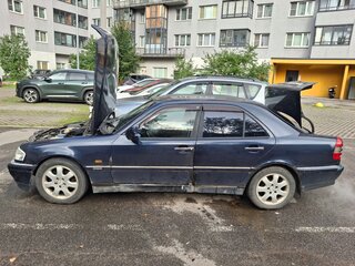 1997 Mercedes-Benz C-Класс 180 I (W202) Рестайлинг, синий, 280000 рублей, вид 5