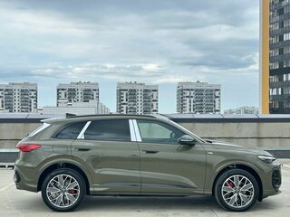 2026 Audi Q5 L III (GU), зелёный, 6090000 рублей, вид 5