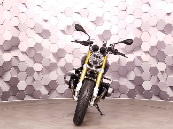 2021 BMW R Nine T, чёрный, 1349000 рублей - вид 4