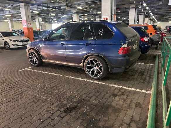 2005 BMW X5 4.8is I (E53) Рестайлинг, синий - вид 2