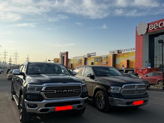 2019 Ram 1500 Crew Cab V, чёрный, 4900000 рублей, вид 4