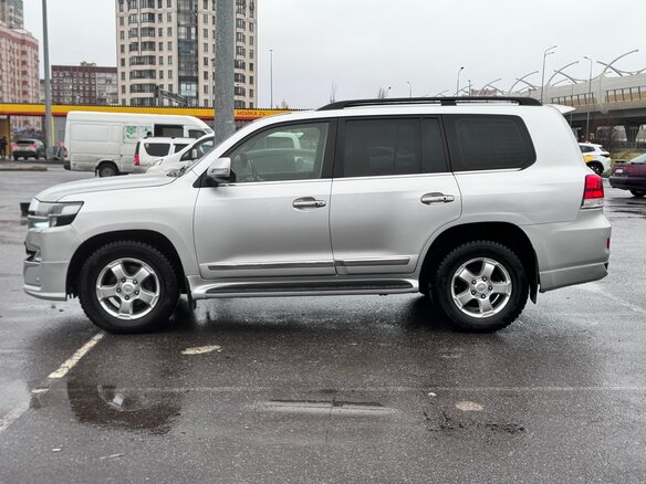 2012 Toyota Land Cruiser 200 Series Рестайлинг 1, серебристый - вид 18
