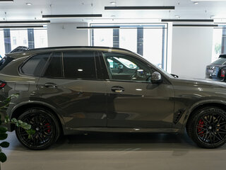 2026 BMW X5 M Competition III (F95) Рестайлинг, серый, 24550000 рублей, вид 5