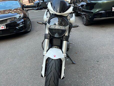 2013 Ducati Monster 696, белый, 470000 рублей, вид 4