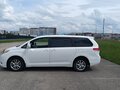 2010 Toyota Sienna III, белый, 1800000 рублей - вид 5