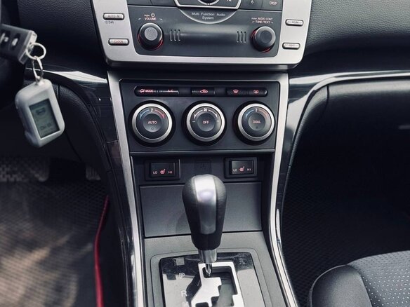 2007 Mazda 6 II (GH), красный, 820000 рублей - вид 16