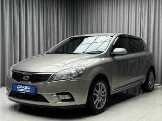 2011 Kia Ceed I Рестайлинг, серебристый, 649000 рублей, вид 1