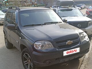 2013 Chevrolet Niva I Рестайлинг, чёрный, 600000 рублей, вид 3