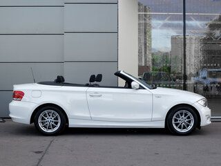 2012 BMW 1 серии 118i I (E82/E88) Рестайлинг 2, белый, 1349000 рублей, вид 4