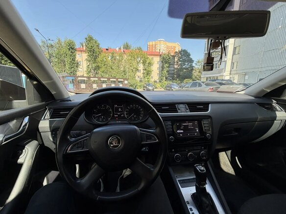 2013 Skoda Octavia III (A7), коричневый, 950000 рублей - вид 13