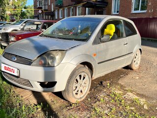 2004 Ford Fiesta Mk5, серый, 215000 рублей, вид 1