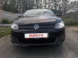 2013 Volkswagen Polo V, чёрный, 800000 рублей, вид 2