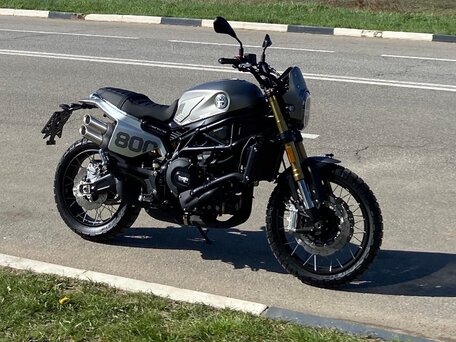 2024 Benelli Leoncino 800 Trail, серебристый, 650000 рублей, вид 1