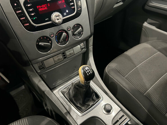 2011 Ford Focus II Рестайлинг, серый - вид 16