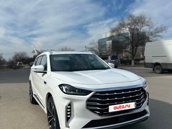 2023 Jetour X70+ I Рестайлинг, белый, 2000000 рублей