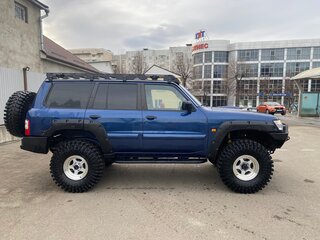 2004 Nissan Patrol V (Y61), синий, 4500000 рублей, вид 5