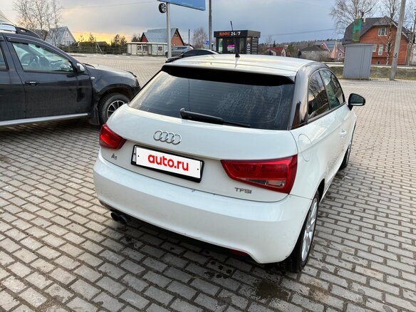 2011 Audi A1 I (8X), белый, 840000 рублей - вид 11