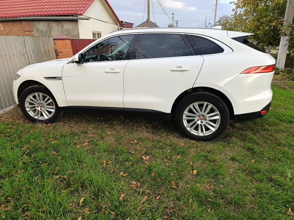 2016 Jaguar F-Pace I, белый, 2350155 рублей - вид 2
