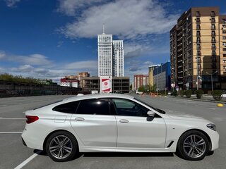 2018 BMW 6 серии Gran Turismo 640i xDrive IV (G32), белый, 6000000 рублей, вид 3