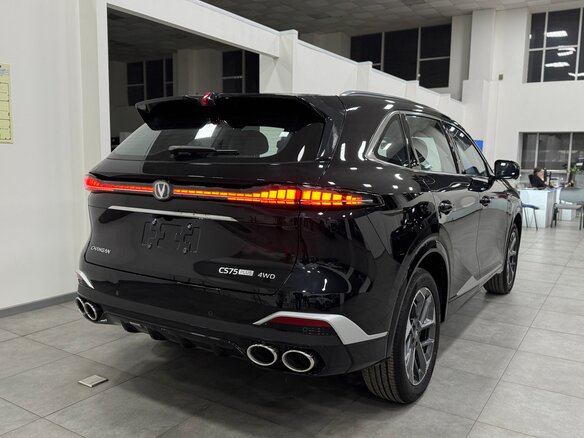 2025 Changan CS75 Plus IV, чёрный - вид 4