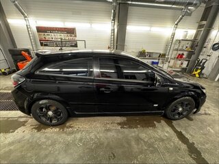 2008 Opel Astra GTC H Рестайлинг, чёрный, 520000 рублей, вид 3