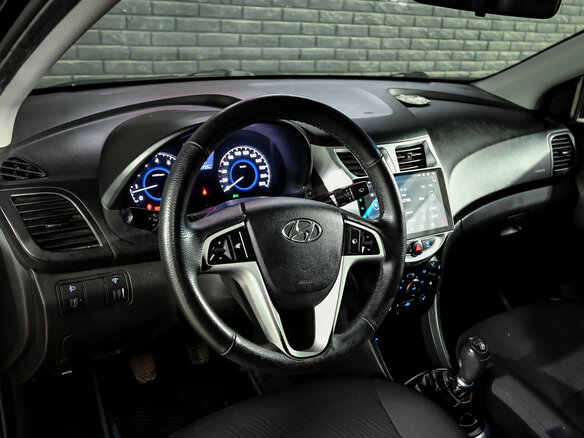 2012 Hyundai Solaris I, чёрный - вид 9